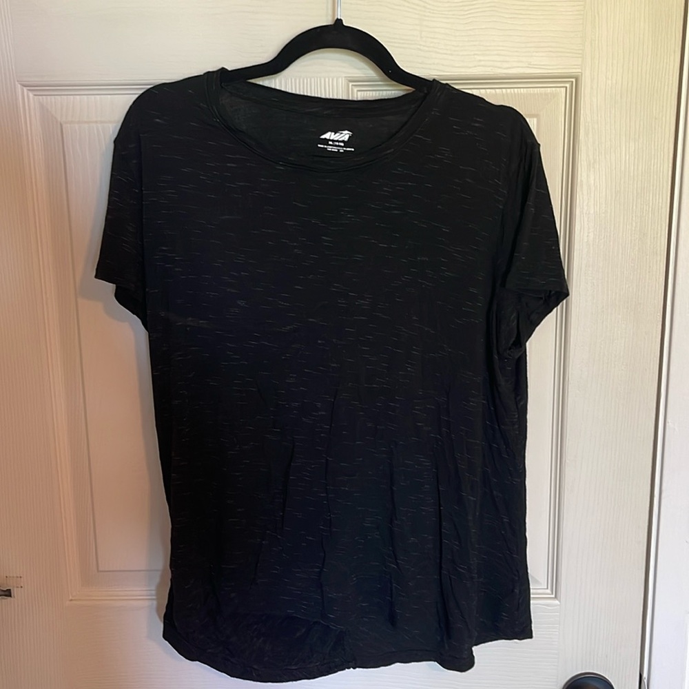 Avía. Size XL. Fitness Top.
